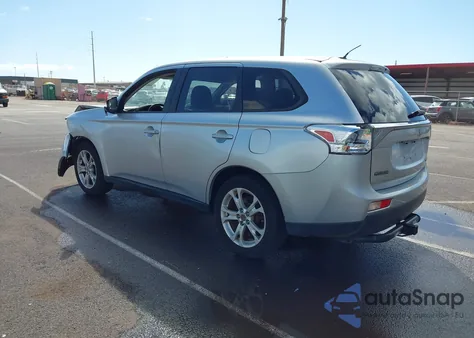 2014 Mitsubishi Outlander Se z USA, uszkodzony, nr VIN JA4AD3A39EZ007254